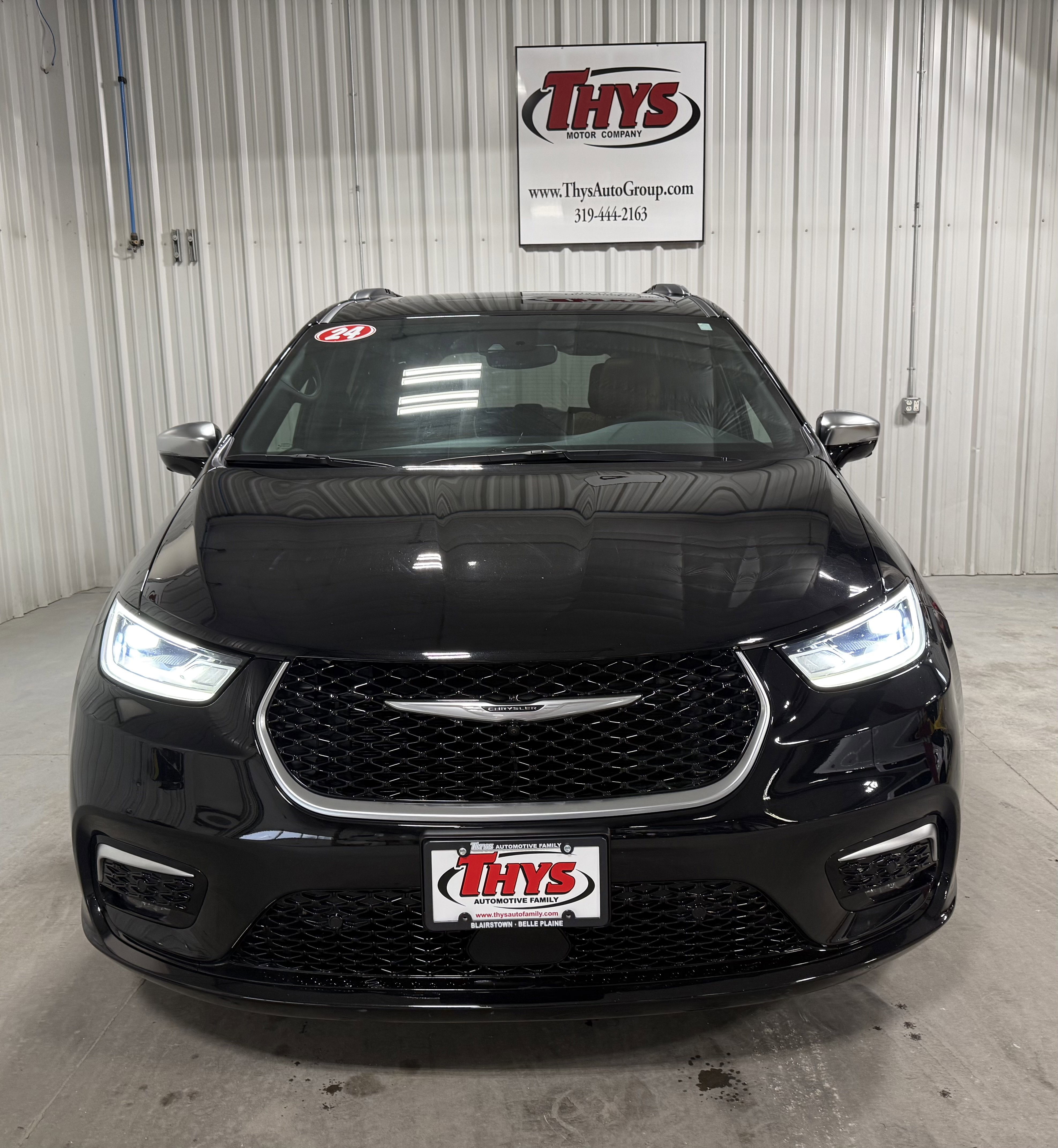 Used 2024 Chrysler Pacifica Pinnacle image 15