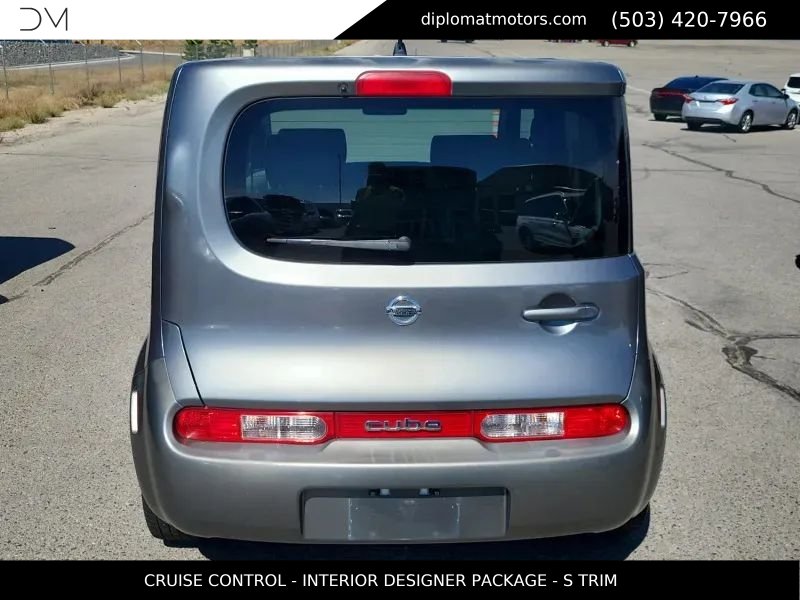 Used 2010 Nissan Cube 1.8 S w/ Interior Designer Pkg FWD image 5