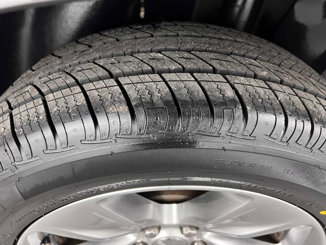 Used 2016 Dodge Challenger SXT image 22