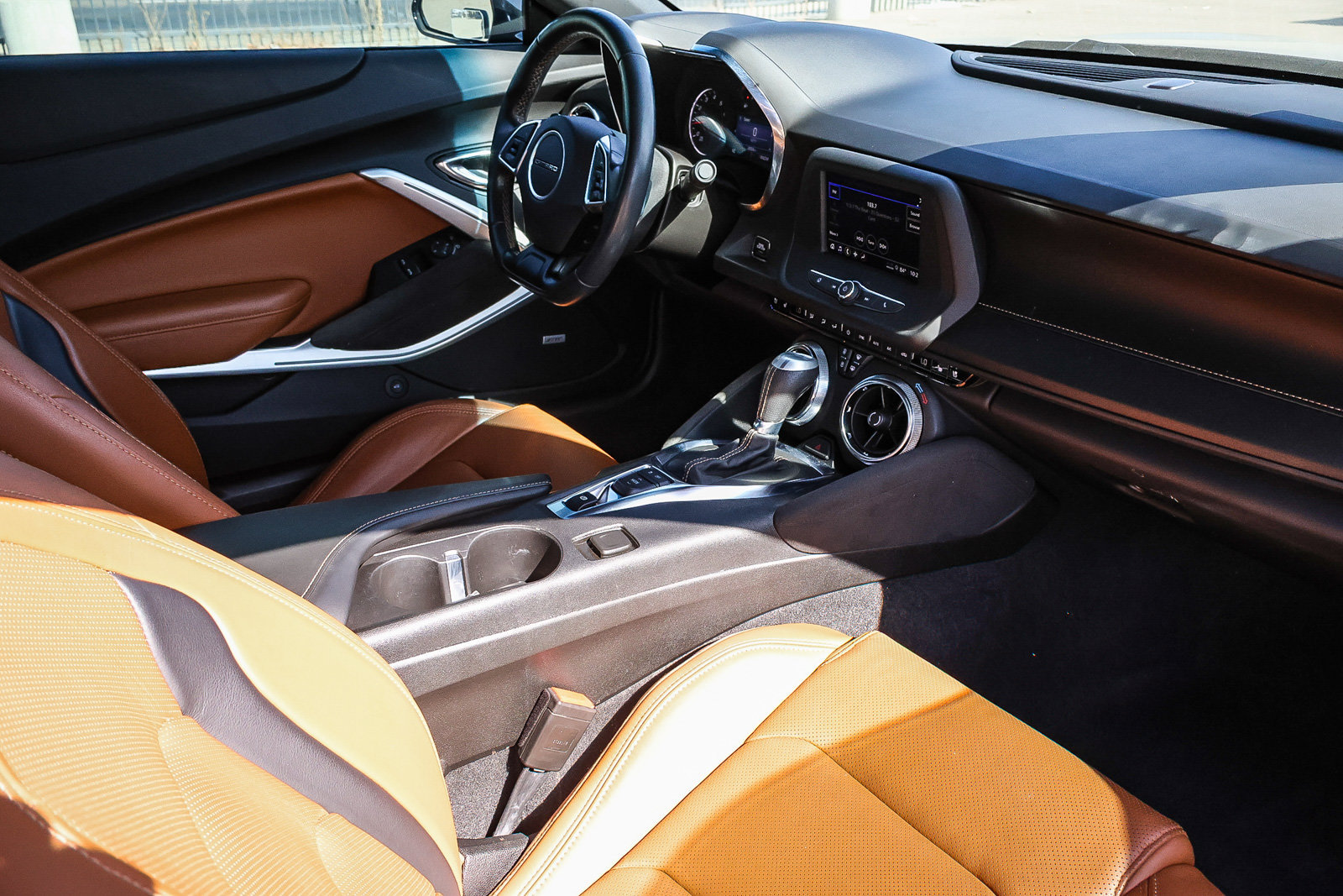 Used 2021 Chevrolet Camaro LT w/ RS Package RWD image 16