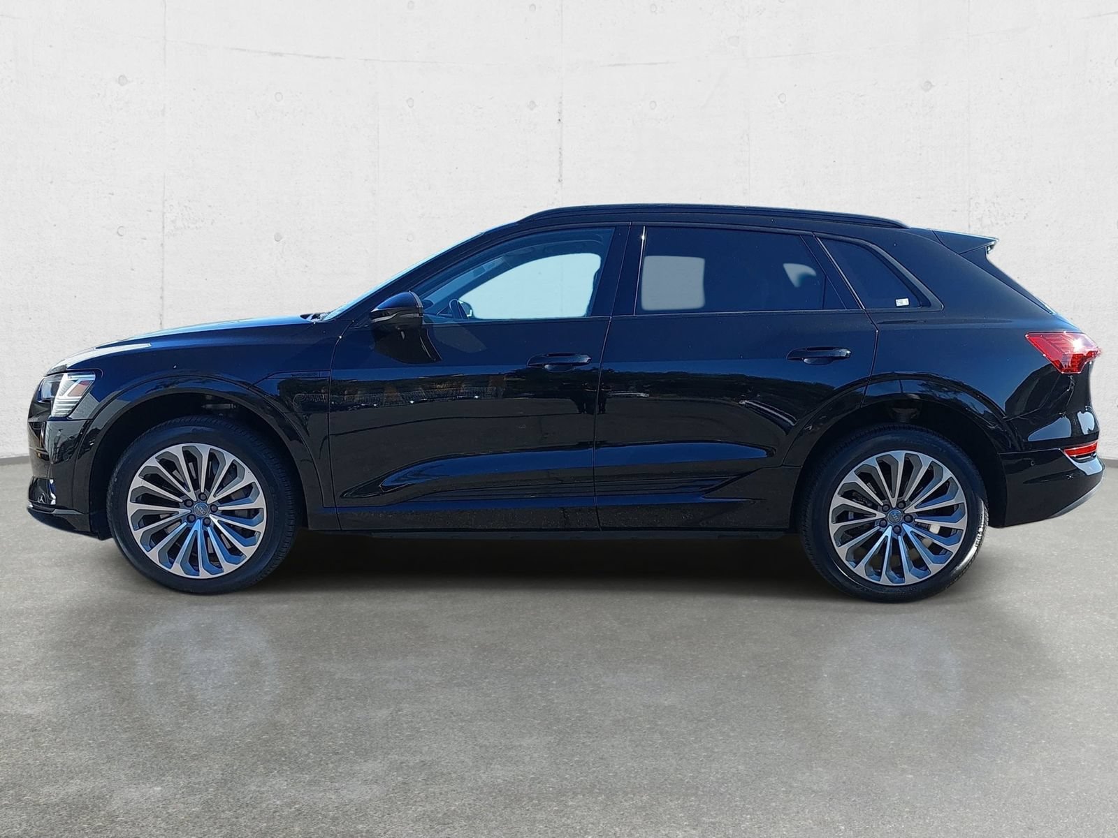 Used 2019 Audi e-tron Prestige AWD/4WD image 8