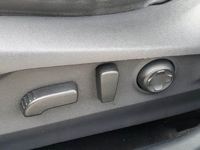 Used 2023 Subaru Outback Touring AWD/4WD image 7