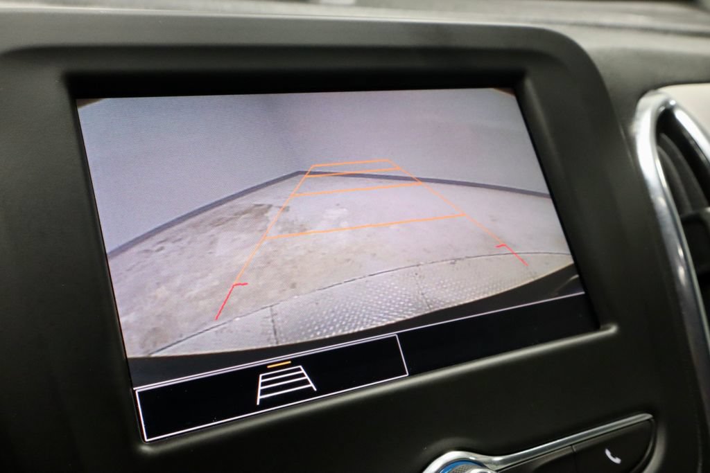 Used 2024 Chevrolet Equinox LS w/ LPO, Floor Liner Package AWD/4WD image 2