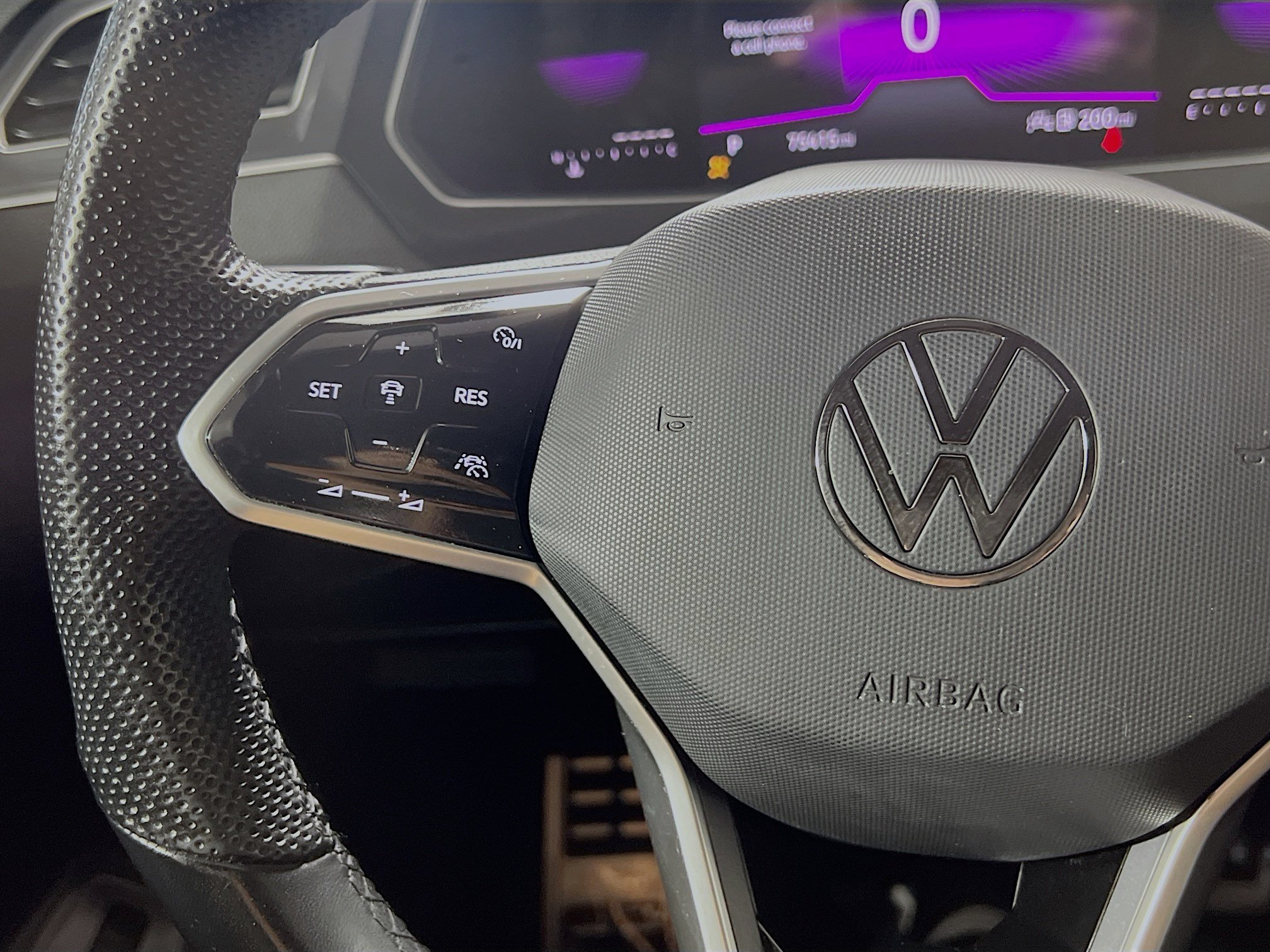 Used 2024 Volkswagen Tiguan SE R-Line FWD image 19