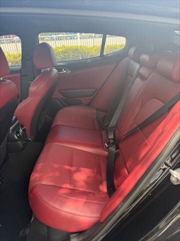 Used 2018 Kia Stinger GT1 RWD image 22