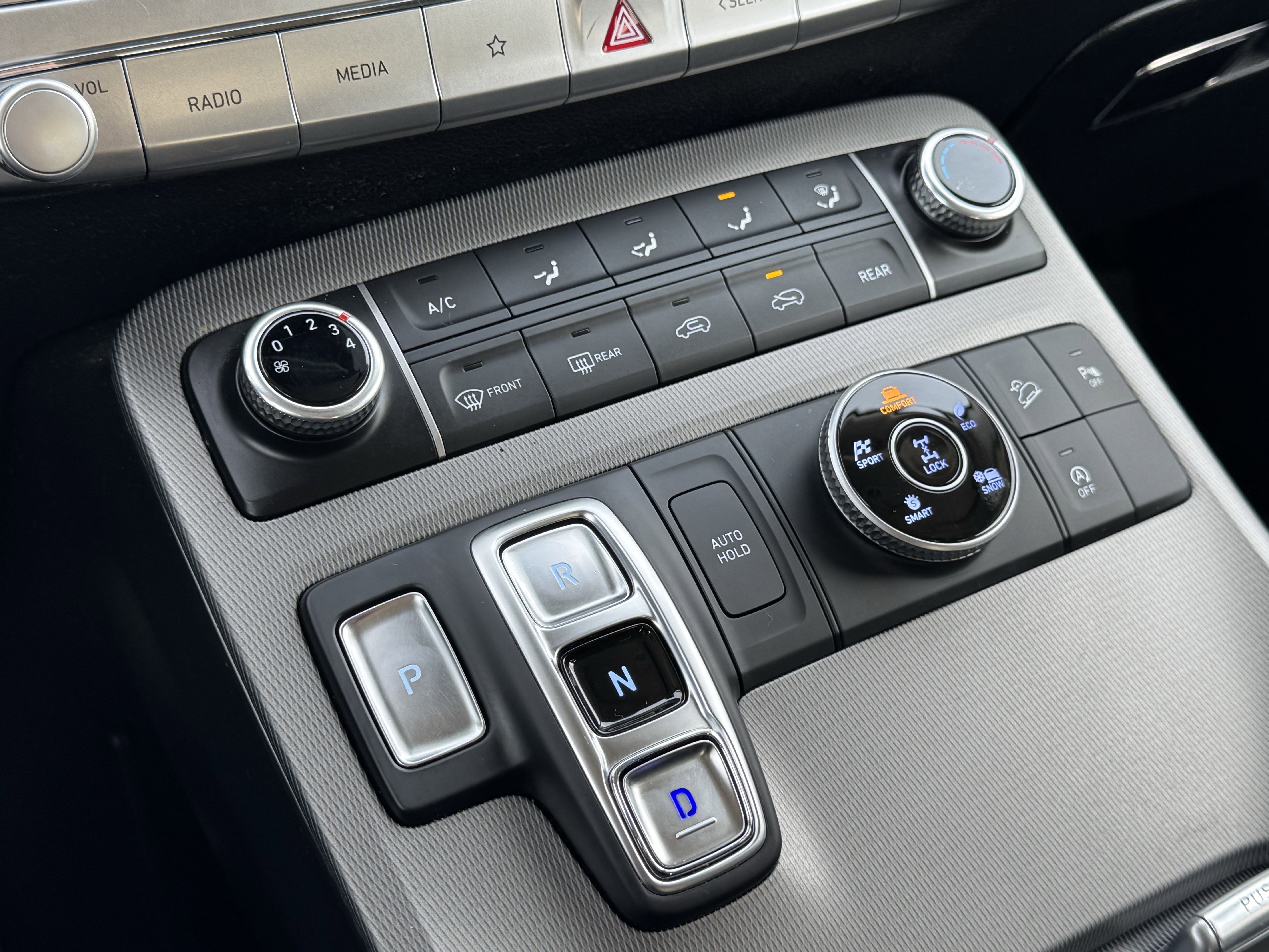 Used 2021 Hyundai Palisade SE image 13