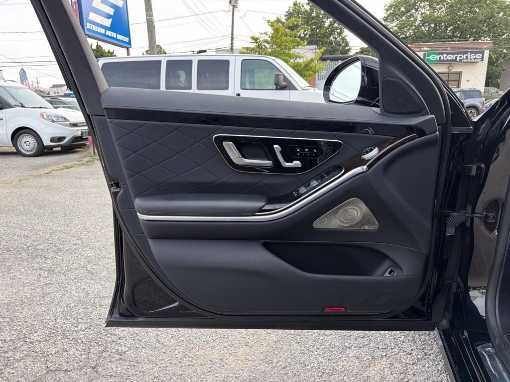 Used 2022 Mercedes-Benz S 580 4MATIC Sedan image 43