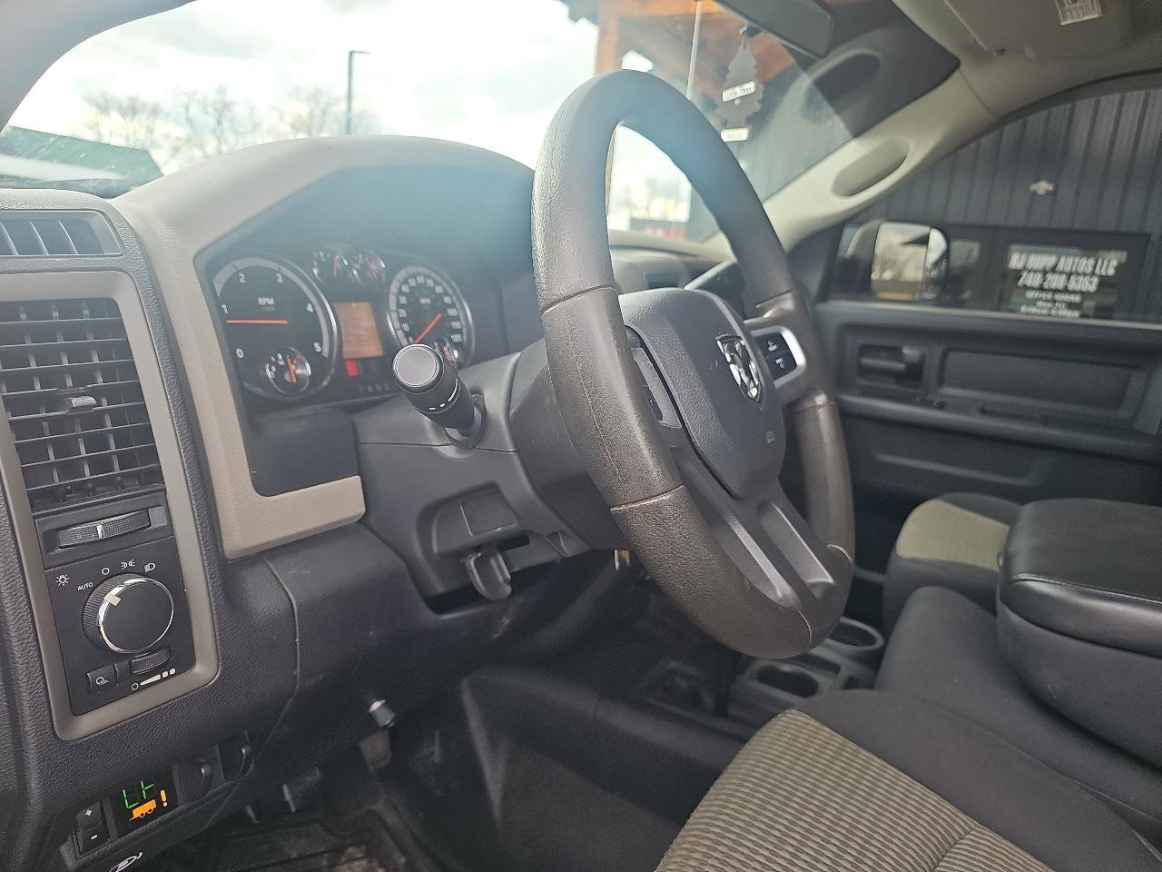Used 2011 RAM 2500 ST w/ Chrome Accents Group image 9