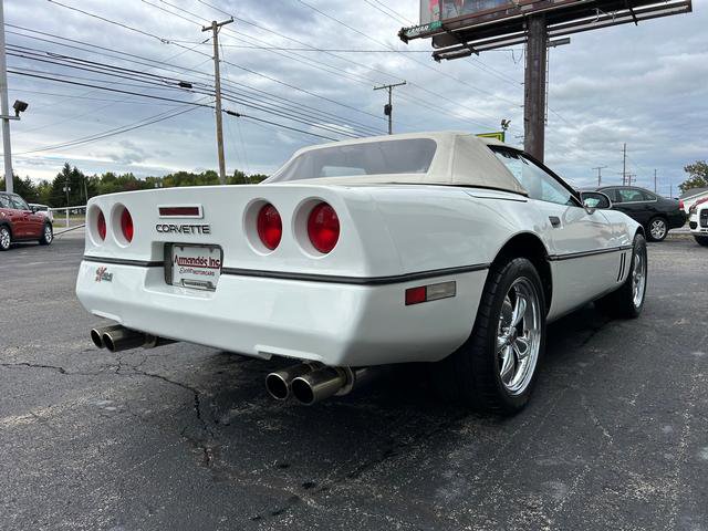 Used 1990 Chevrolet Corvette Convertible RWD image 6