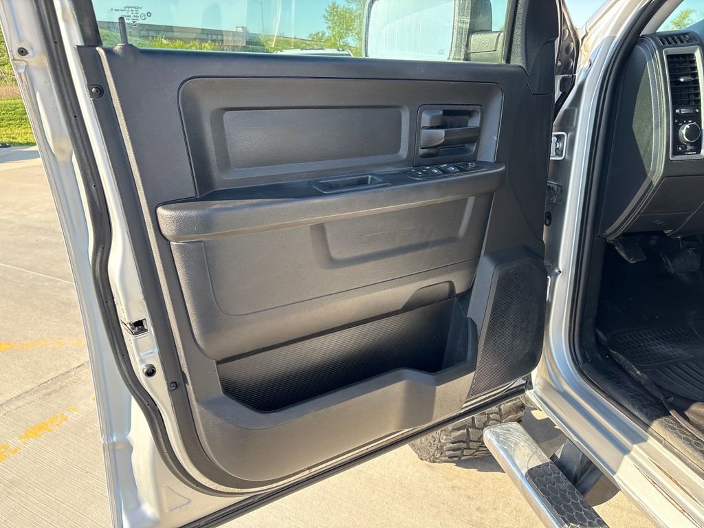 Used 2017 RAM 2500 ST AWD/4WD image 24