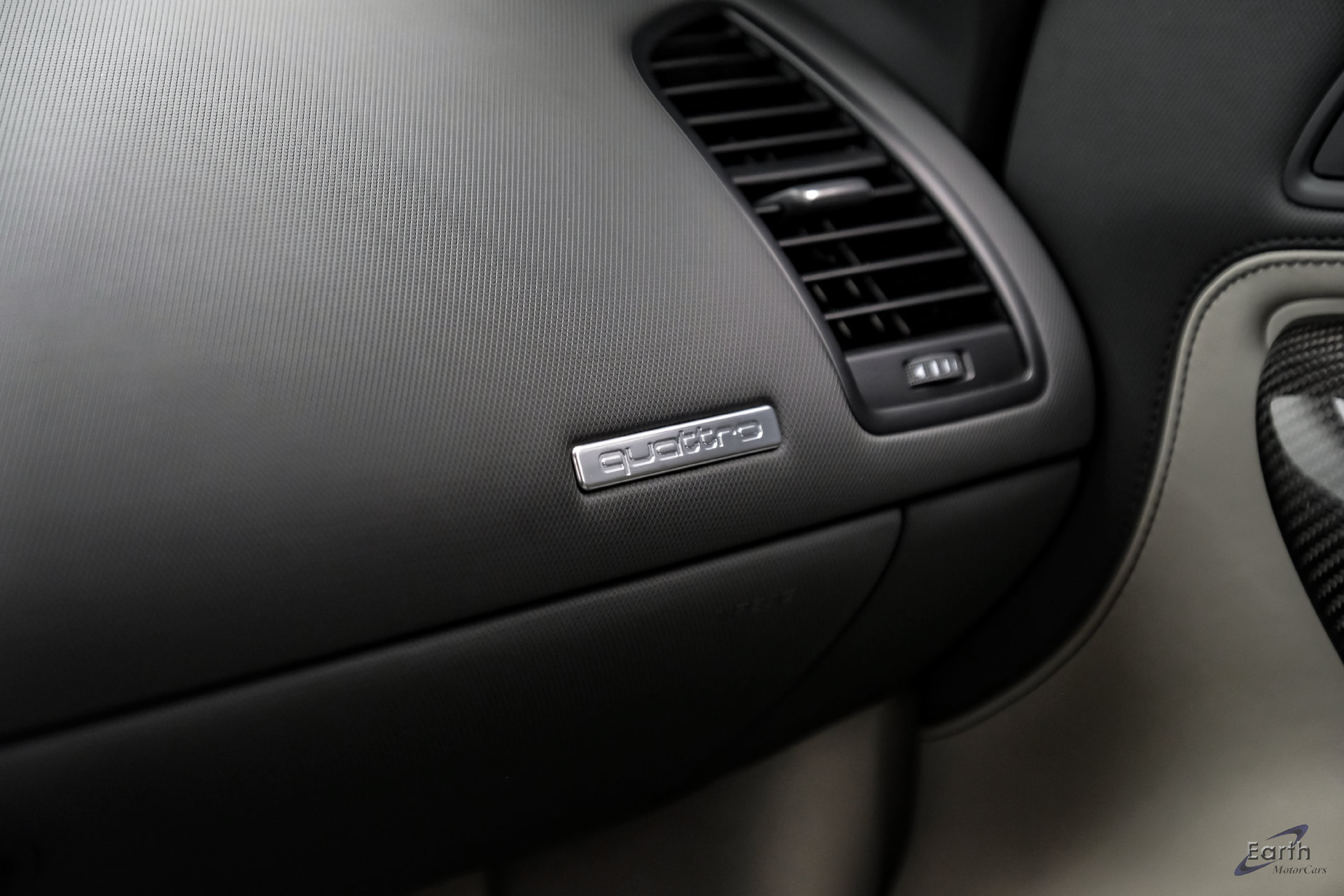 Used 2011 Audi R8 V10 AWD/4WD image 75
