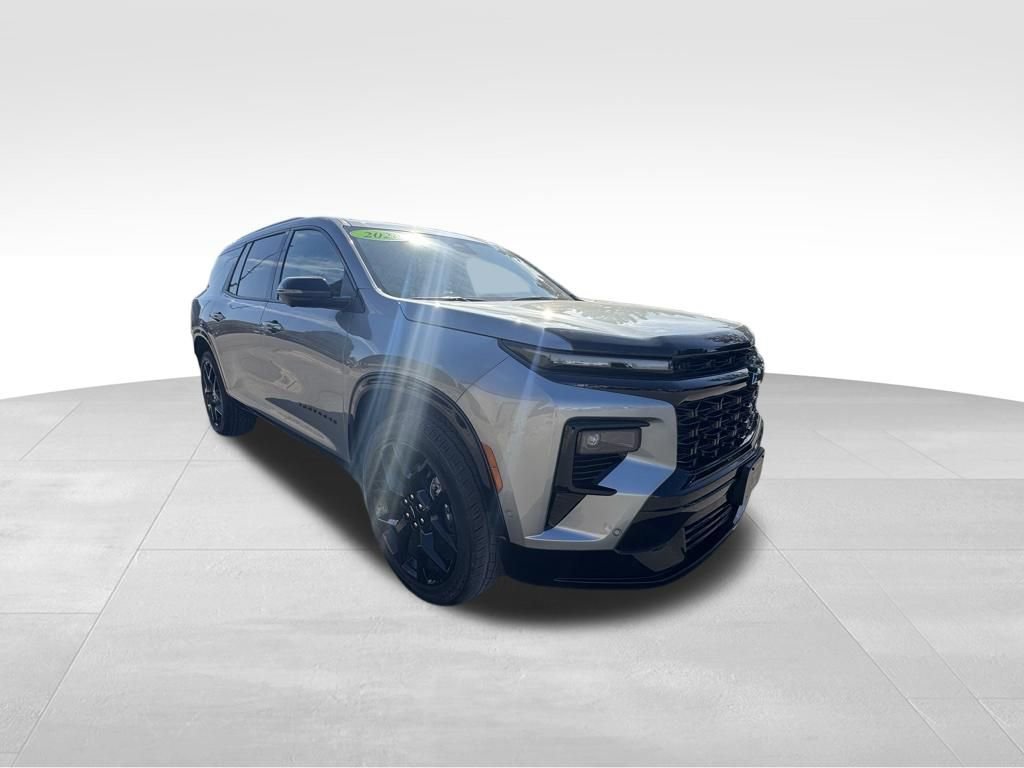 Used 2026 Chevrolet Traverse RS w/ LPO, Floor Liner Package AWD/4WD image 5