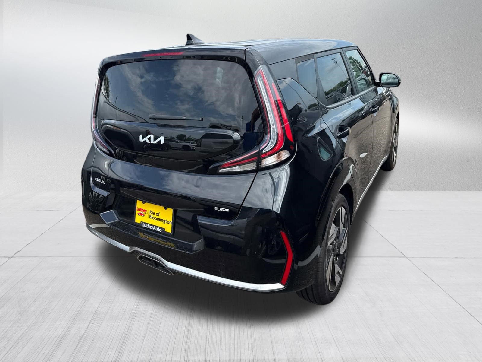Used 2023 Kia Soul GT-Line w/ GT-Line Technology Package FWD image 7