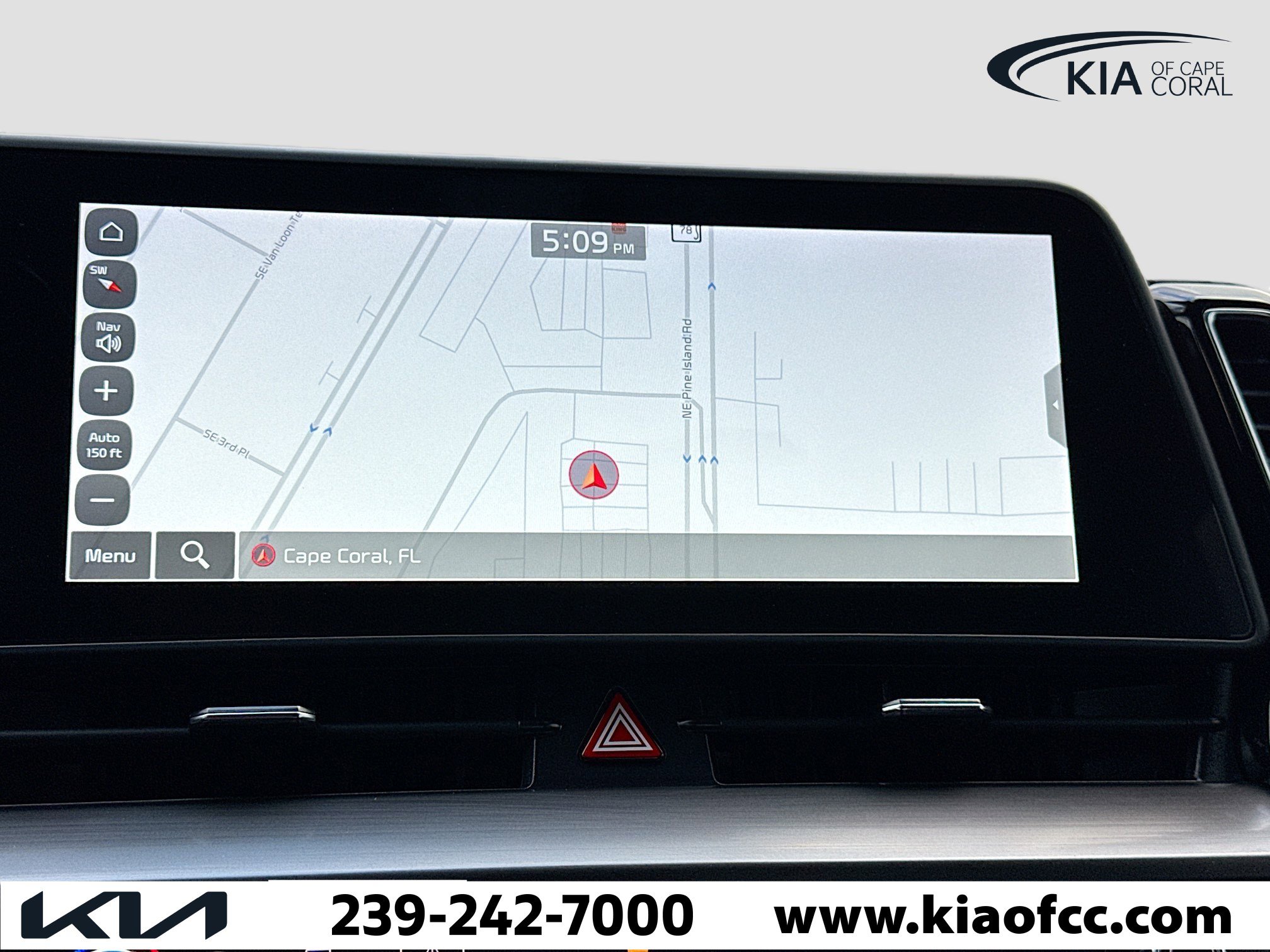 Used 2025 Kia Sportage EX image 29