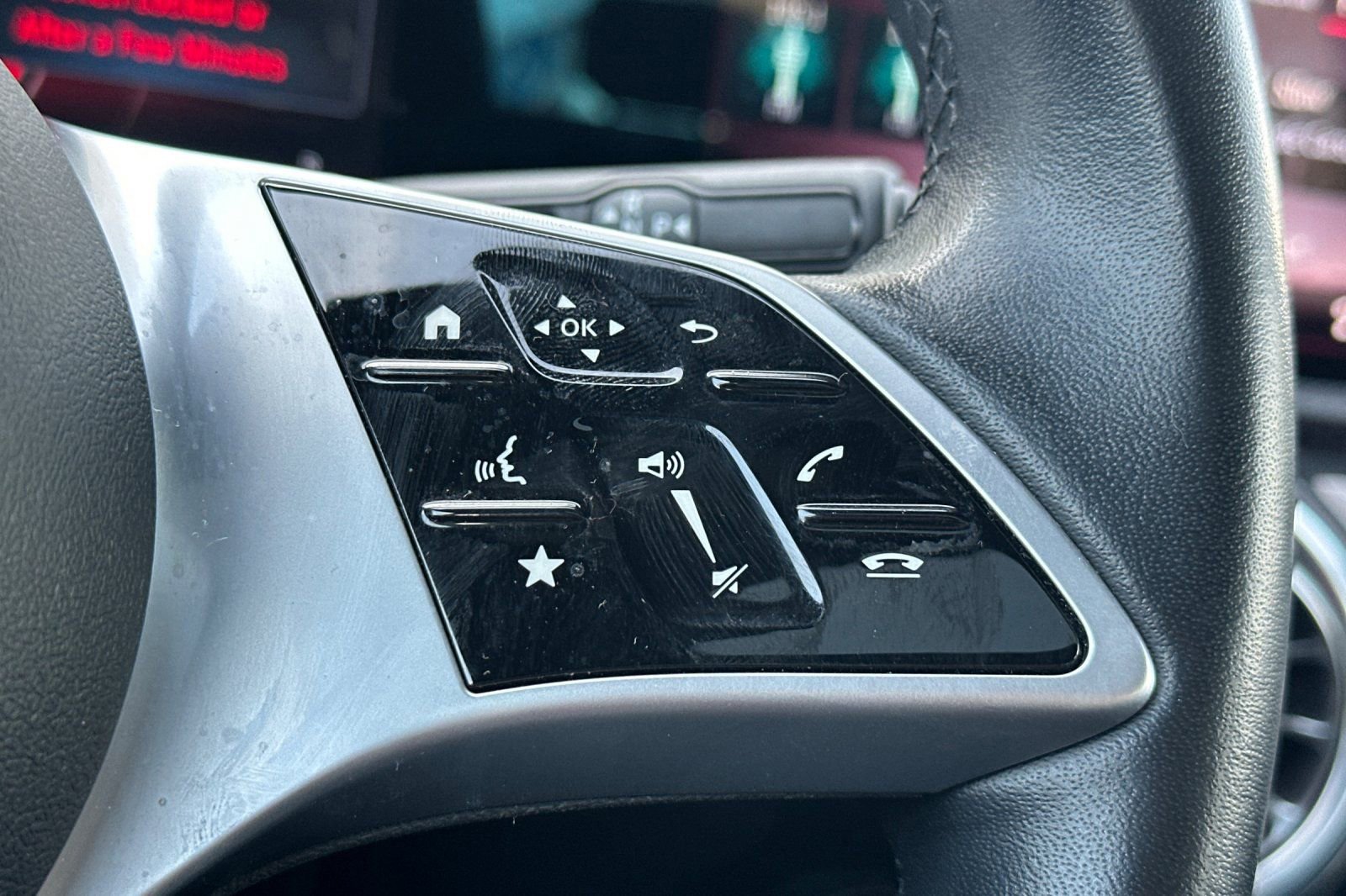 Used 2025 Mercedes-Benz CLA 250 image 37