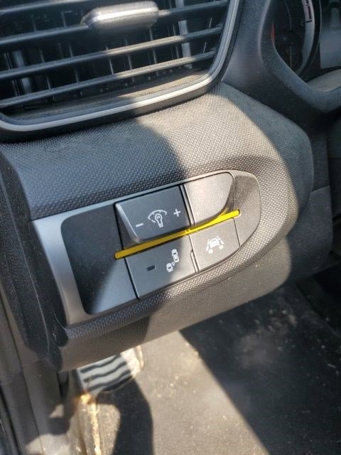 Used 2020 Hyundai Veloster Turbo R-Spec image 9