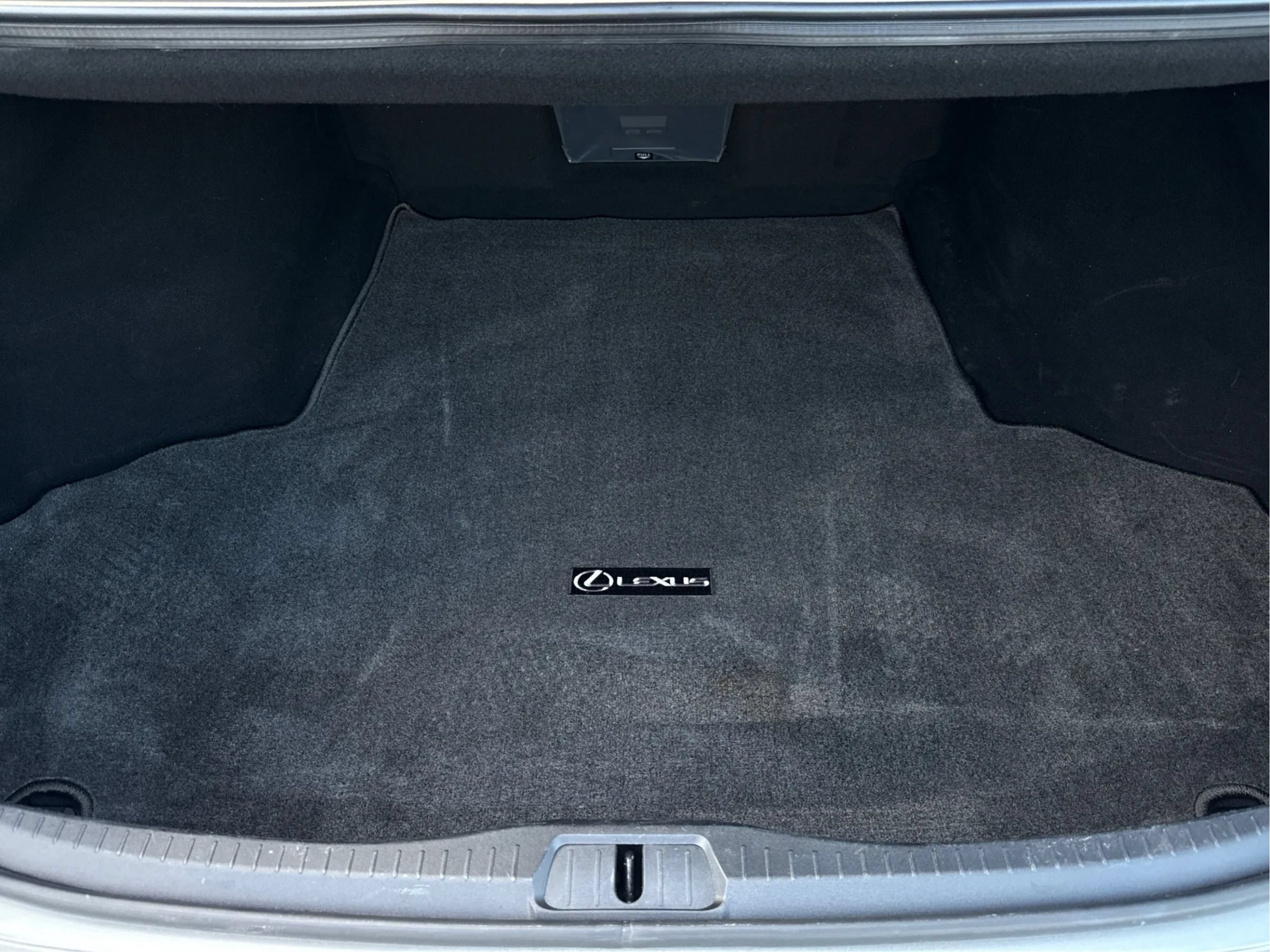 Used 2014 Lexus LS 460 w/ Comfort Package RWD image 56