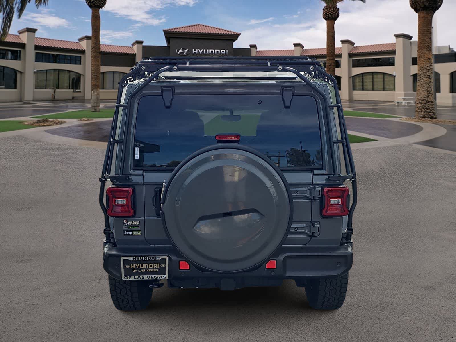 Used 2020 Jeep Wrangler Unlimited Sahara AWD/4WD image 7