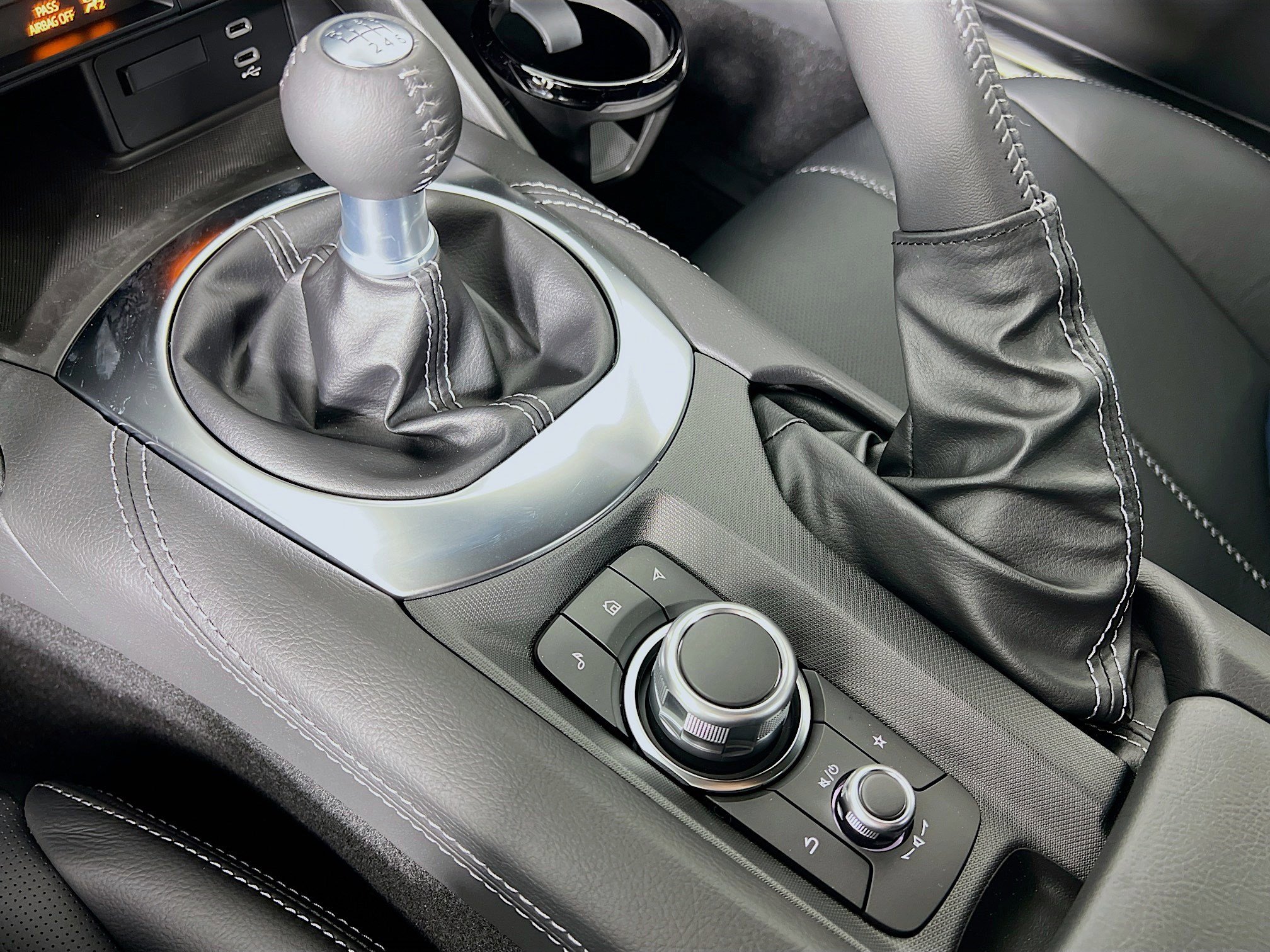 New 2025 MAZDA MX-5 Miata Grand Touring w/ Appearance Package image 9