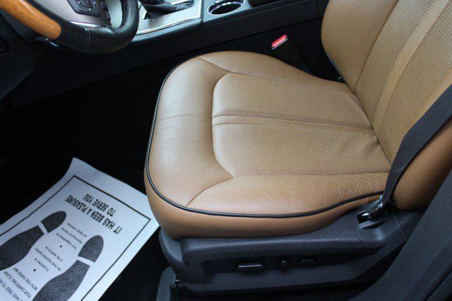 Used 2013 Lincoln MKX AWD image 19