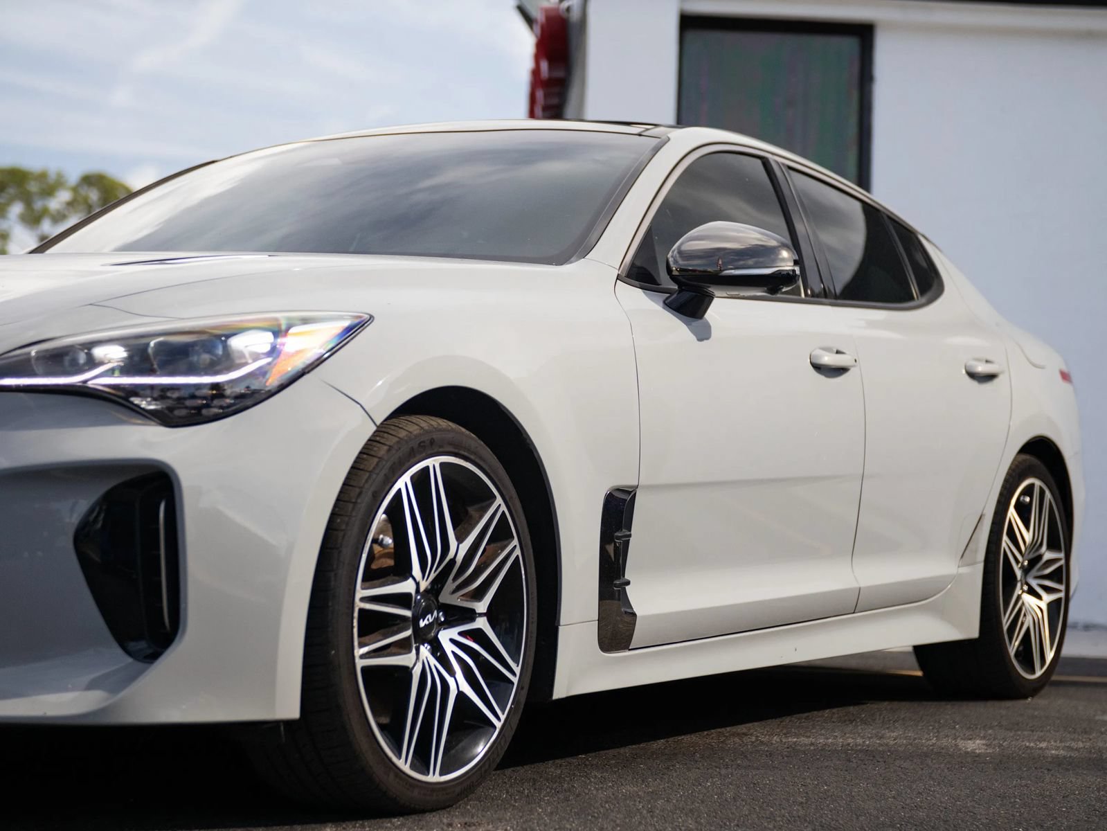 Used 2022 Kia Stinger GT2 w/ Red Interior Color Package RWD image 8