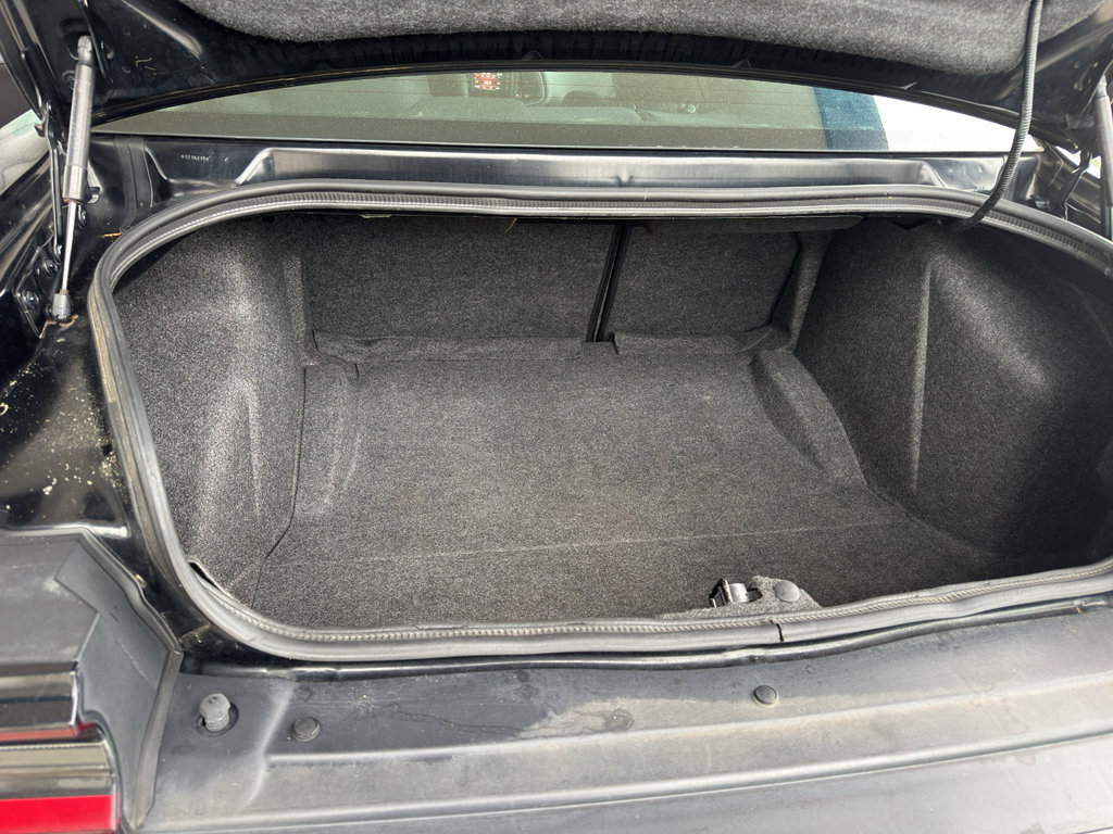 Used 2016 Dodge Challenger SXT RWD image 19