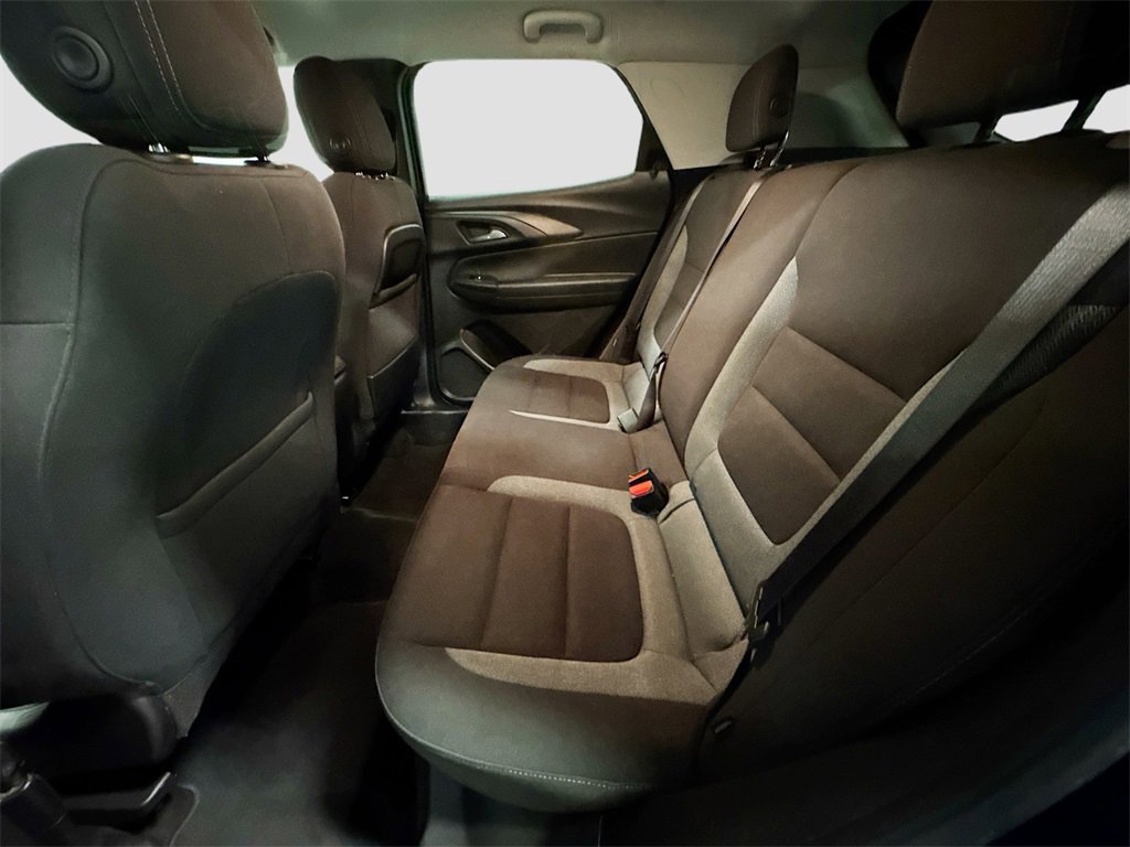 Used 2022 Chevrolet TrailBlazer LT w/ LPO, Blackout Package image 22
