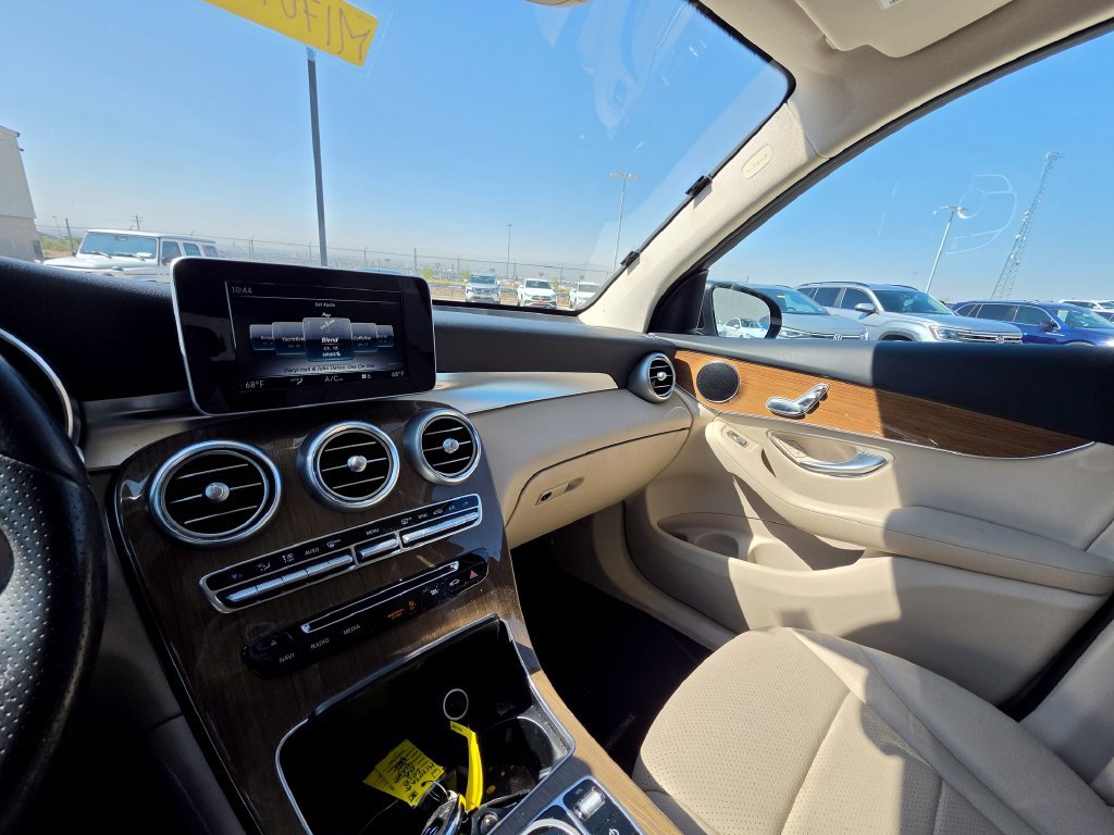 Used 2018 Mercedes-Benz GLC 300 image 11