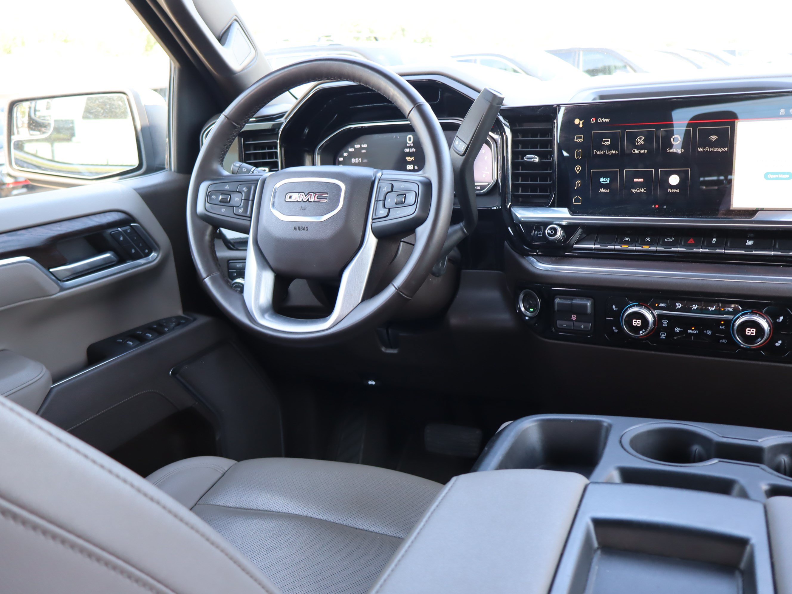 Used 2025 GMC Sierra 1500 SLT AWD/4WD image 14
