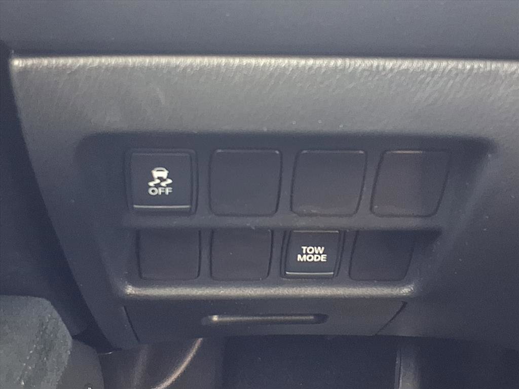 Used 2014 Nissan Pathfinder S image 8