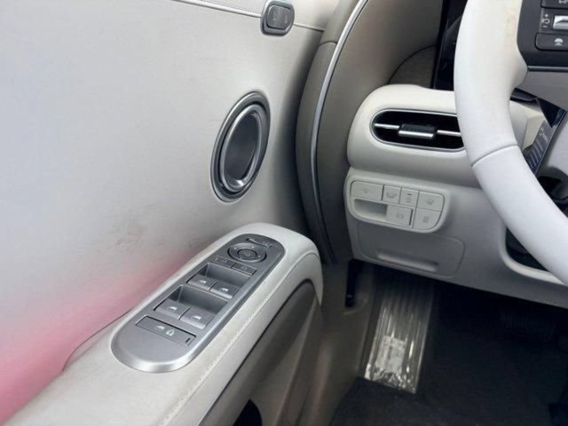 New 2026 Hyundai Palisade Limited FWD image 24