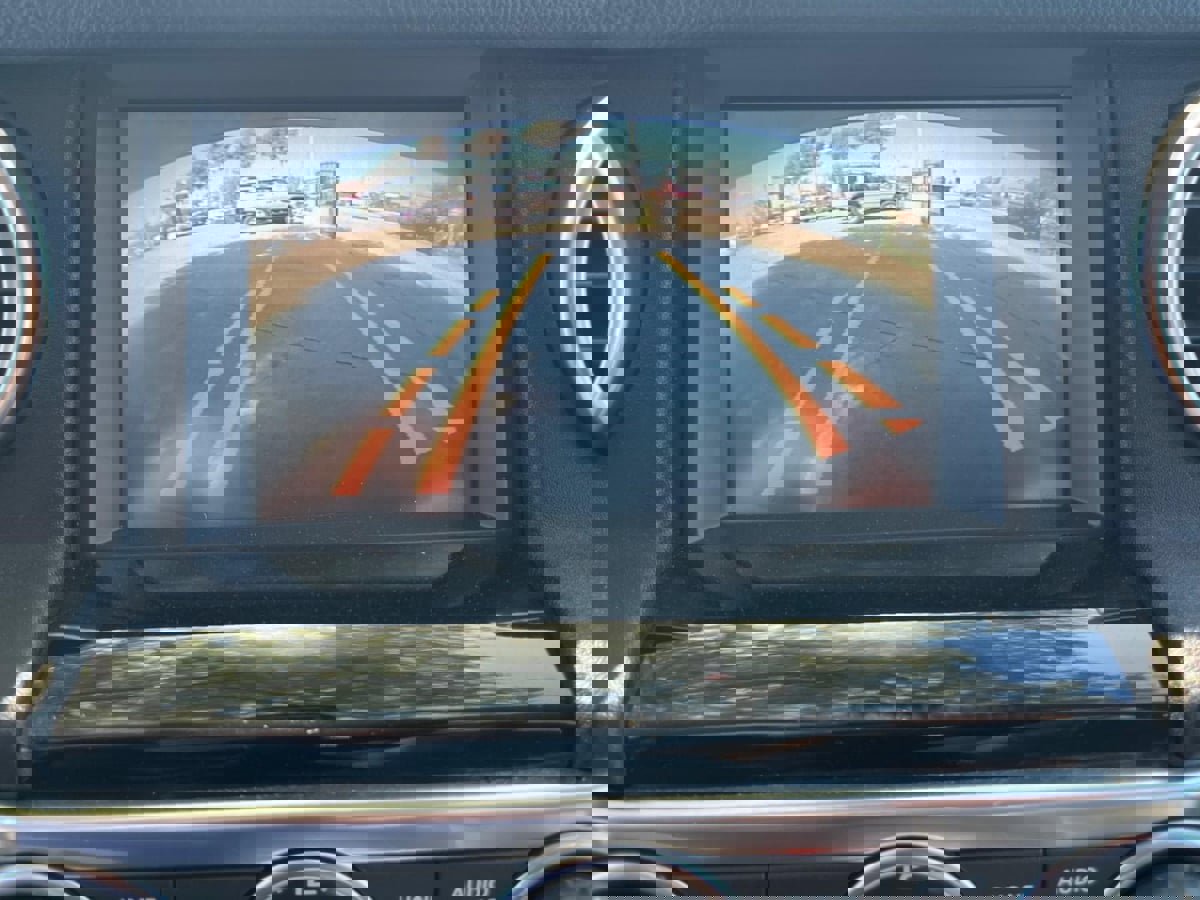 Used 2013 Land Rover LR4 HSE image 21