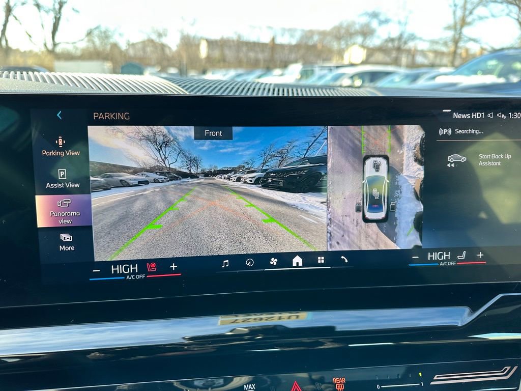 Used 2025 BMW 530i xDrive 530i xDrive w/ Premium Package image 23