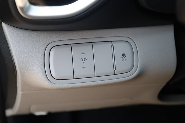 New 2026 Hyundai Venue SEL FWD image 11