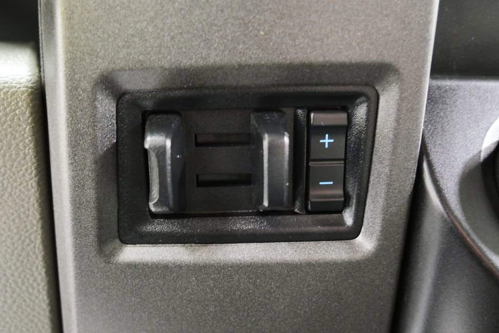 Used 2022 Ford F250 XL w/ STX Appearance Package image 27