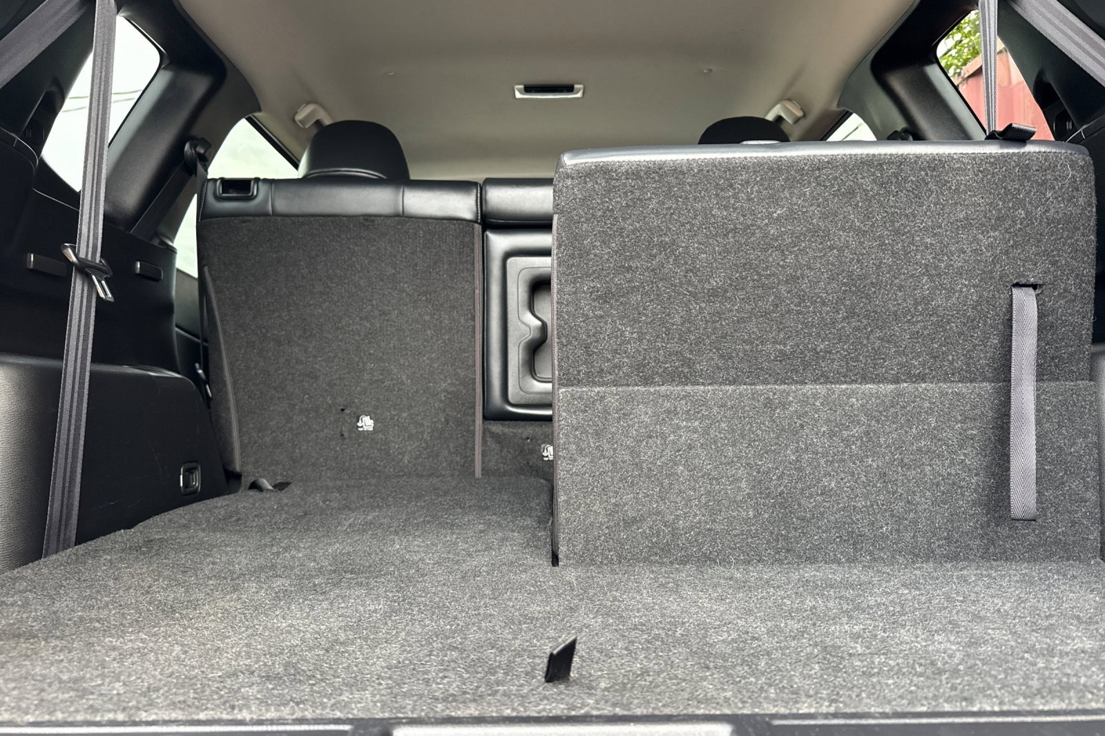 Used 2024 Mitsubishi Outlander SE image 19