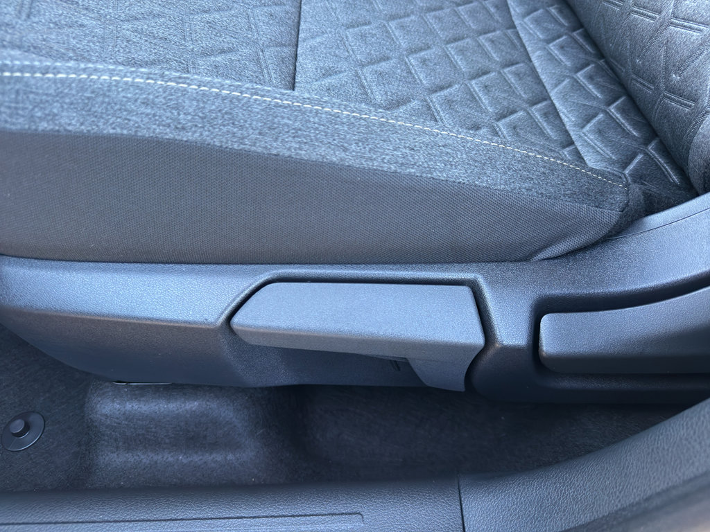 New 2026 Nissan Kicks SV w/ SV Premium Package image 15