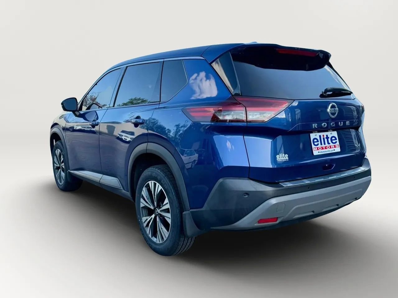 Used 2021 Nissan Rogue SV FWD image 5