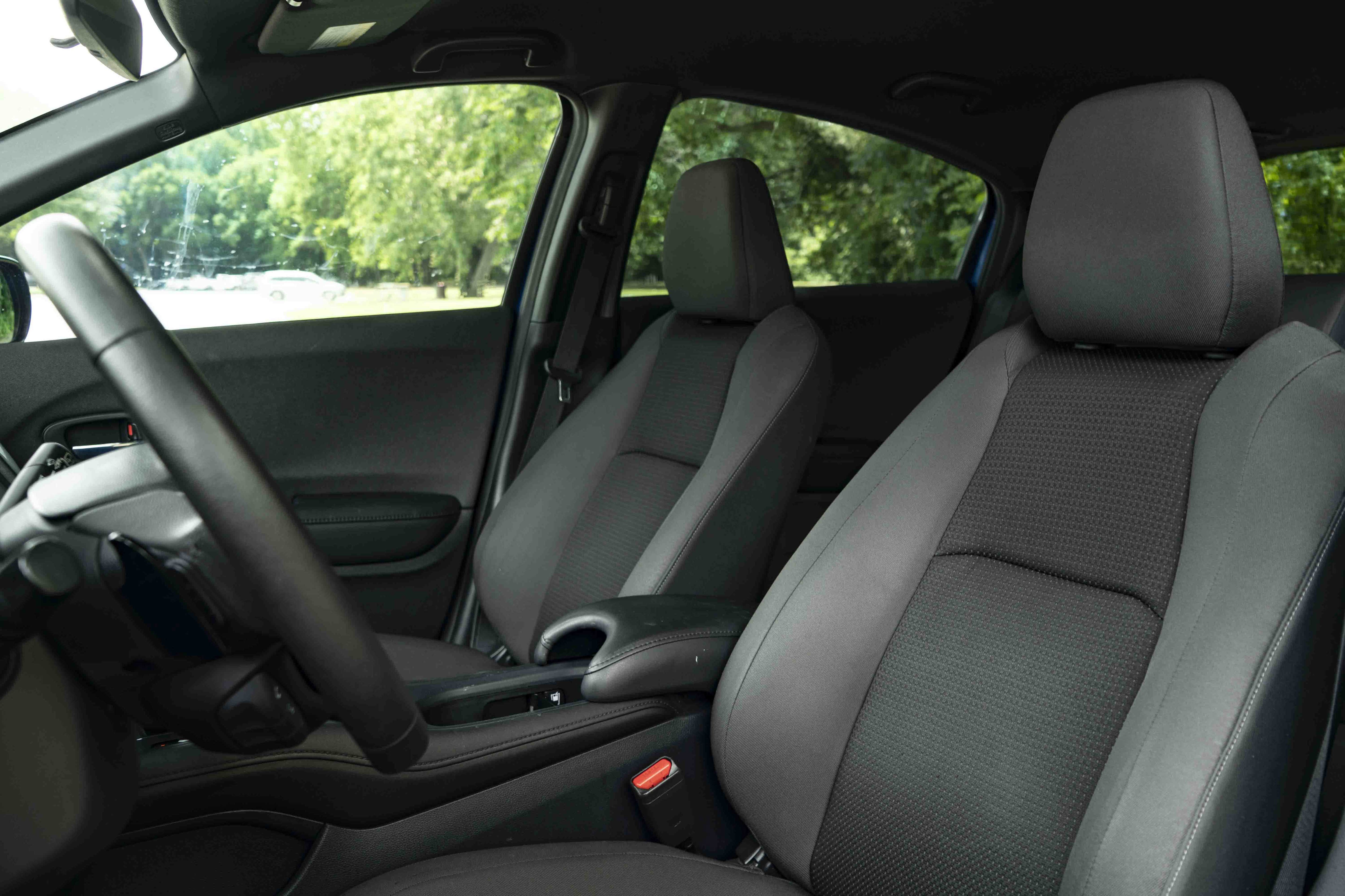 Used 2020 Honda HR-V Sport image 17