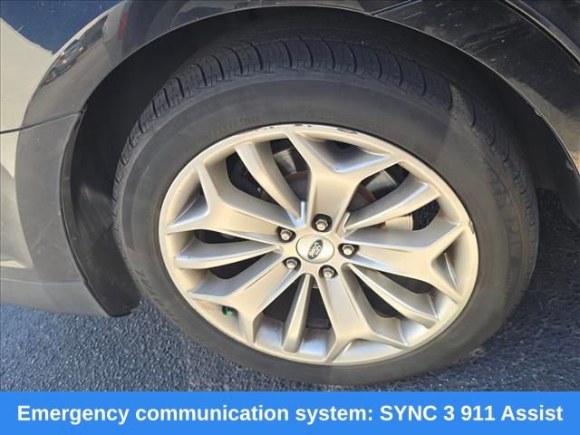 Used 2016 Ford Taurus Limited FWD image 15