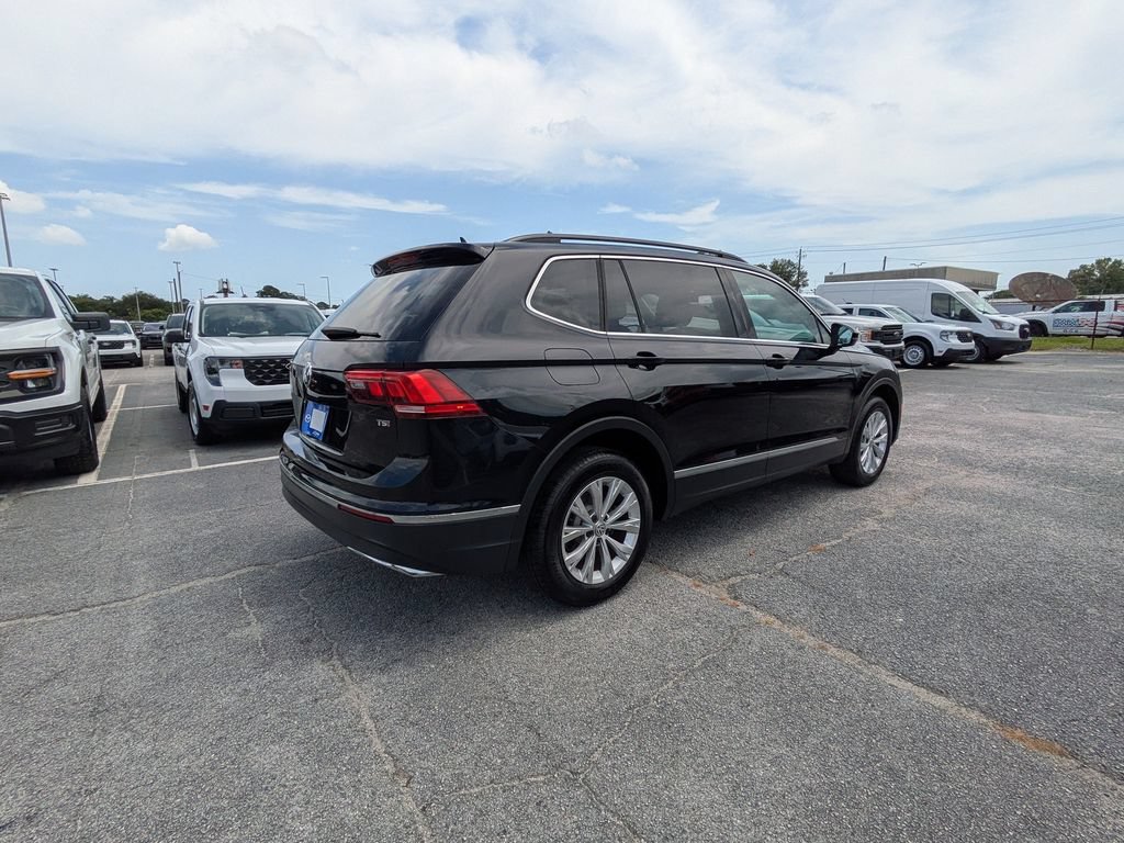 Used 2018 Volkswagen Tiguan SE FWD image 4