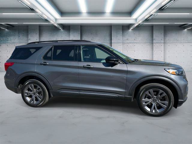 Used 2023 Ford Explorer XLT w/ Equipment Group 202A AWD/4WD image 23