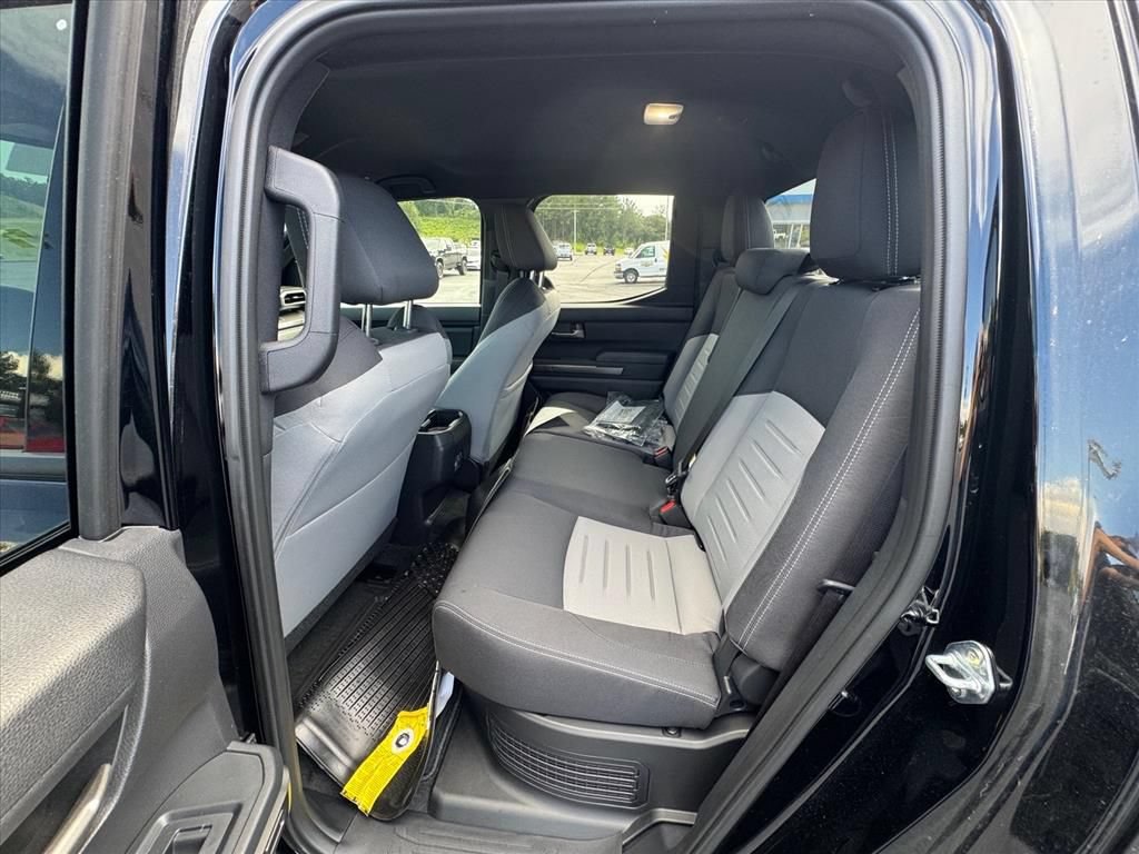 Used 2025 Toyota Tacoma TRD Off-Road AWD/4WD image 12