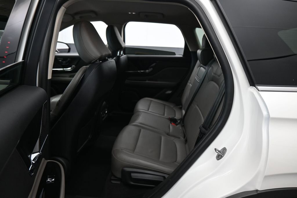 Used 2023 Lincoln Corsair Reserve AWD/4WD image 30