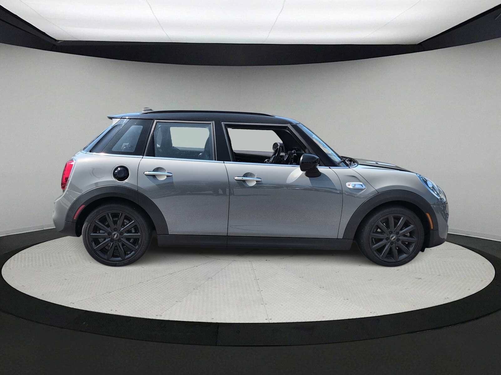 Used 2020 MINI Cooper S w/ Storage Package FWD image 9