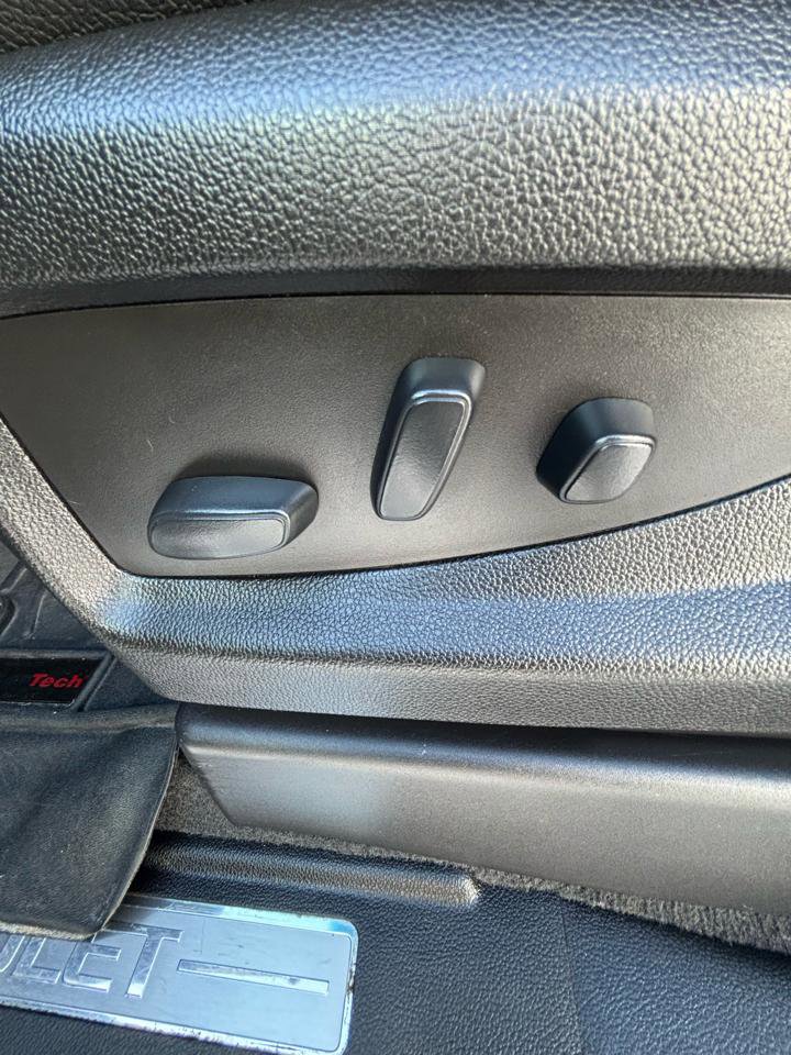 Used 2019 Chevrolet Suburban LT AWD/4WD image 12