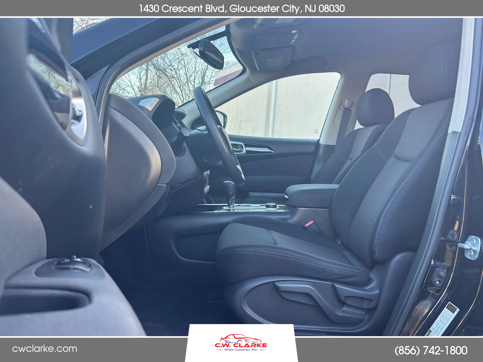 Used 2017 Nissan Pathfinder S image 11