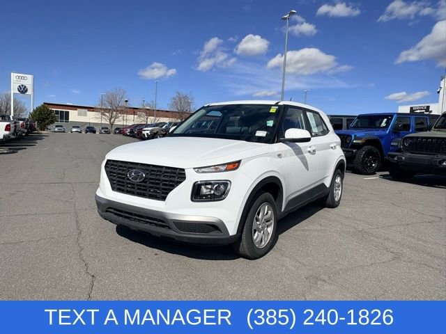 Used 2025 Hyundai Venue SE image 7