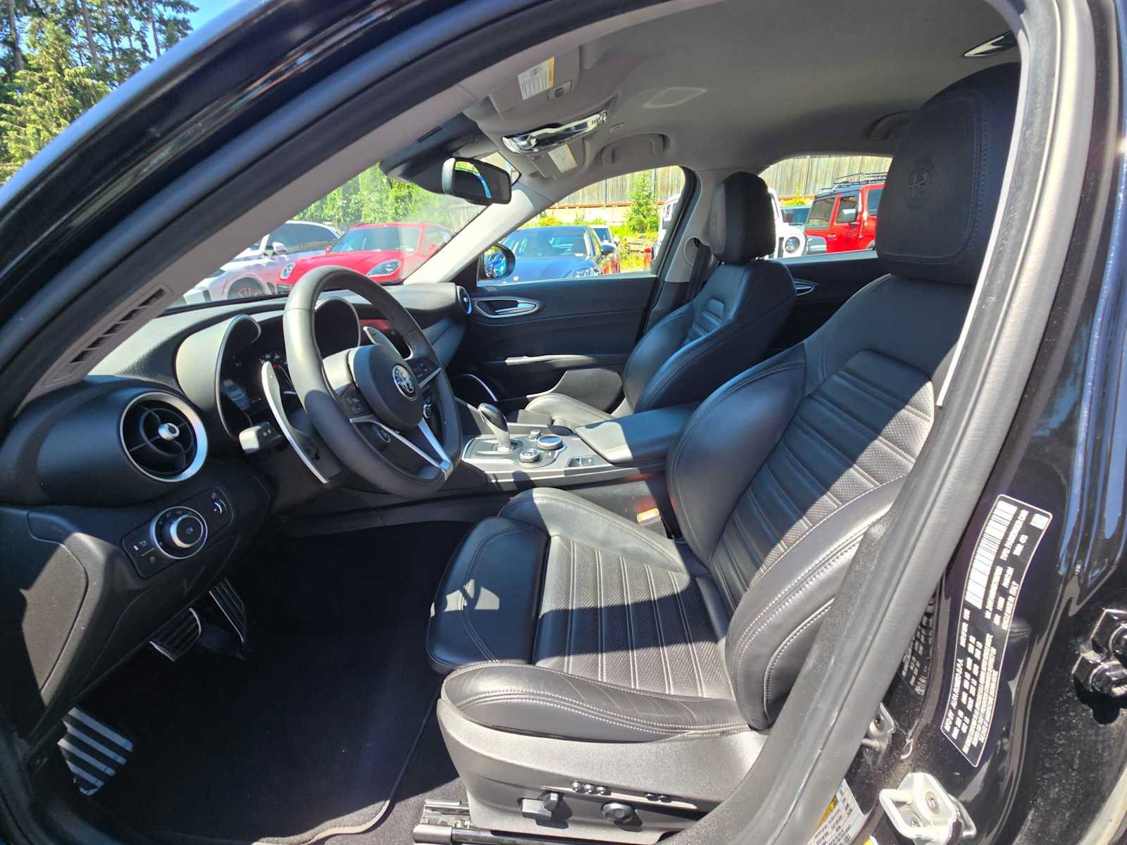 Used 2019 Alfa Romeo Giulia Ti Sport w/ Quick Order Package 22U Sport RWD image 21