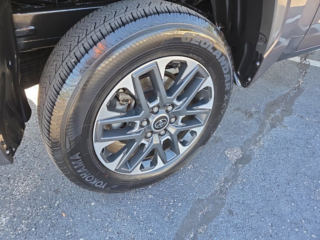 Used 2023 Toyota Tundra Limited image 7